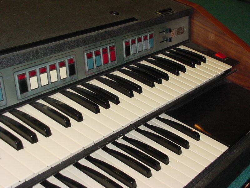 Farfisa Professional 110